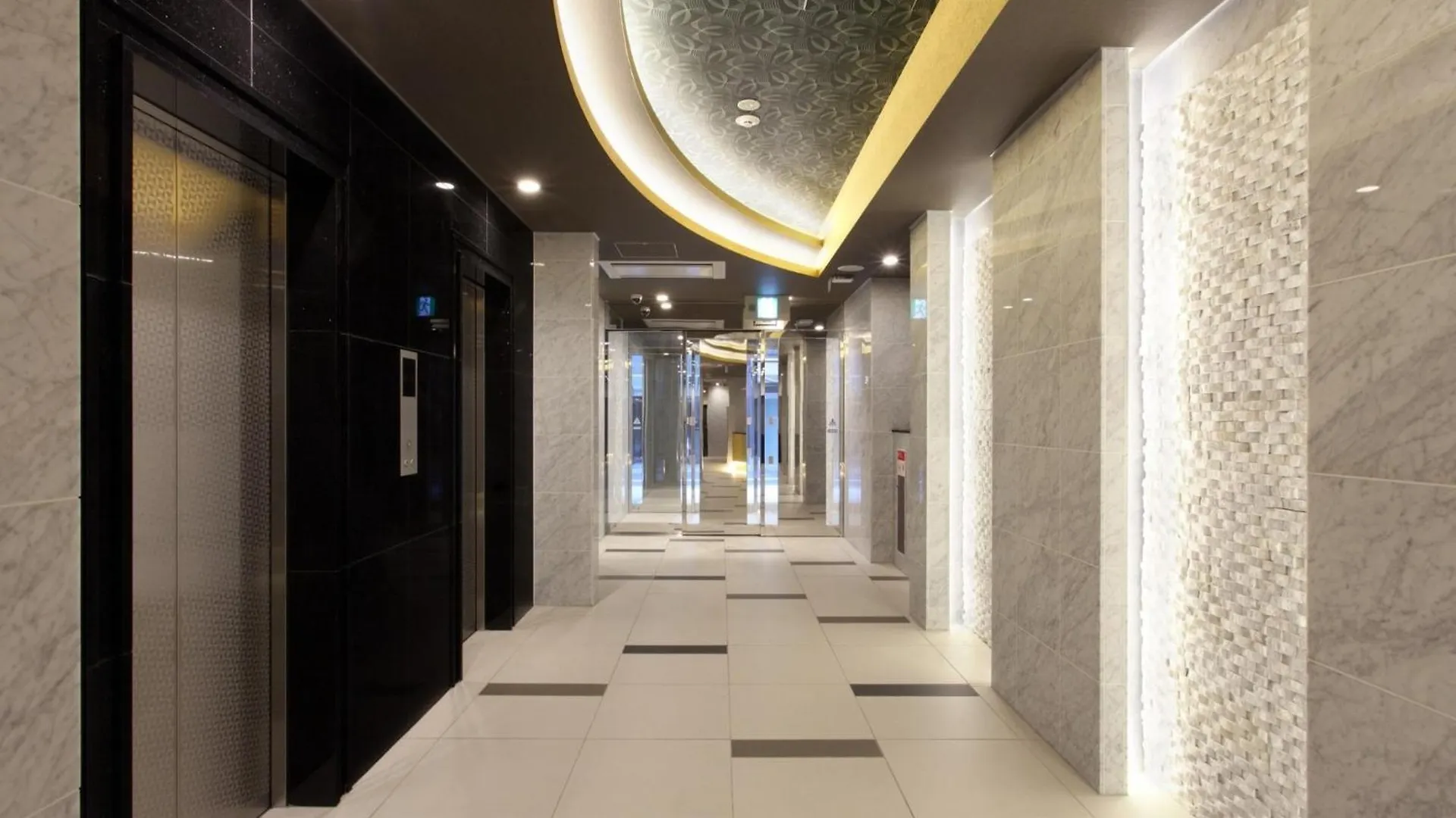Nihonbashi Luxe Hotel - Vacation Stay 77605V Osaka